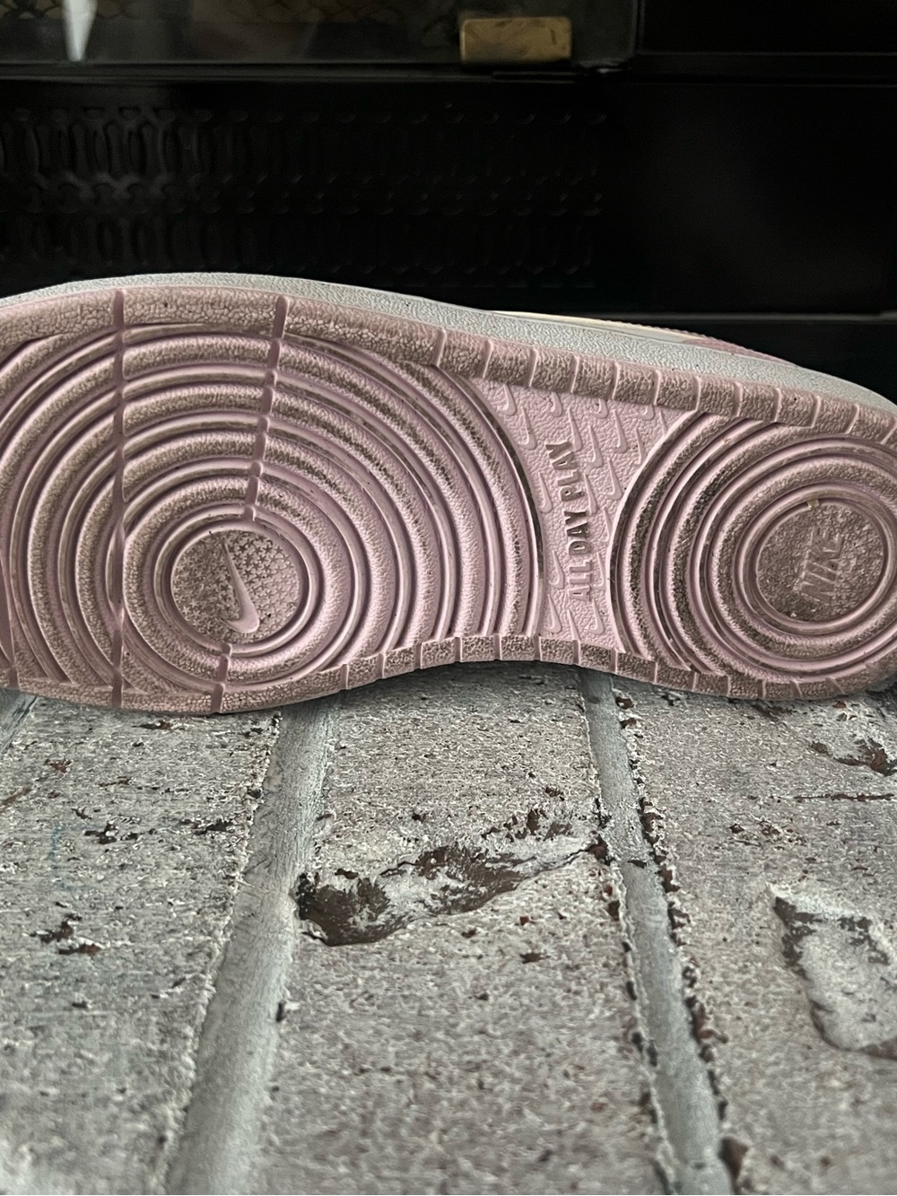 Nike Women’s Low-Top Sneakers in Pink and White - Picture 4 of 4